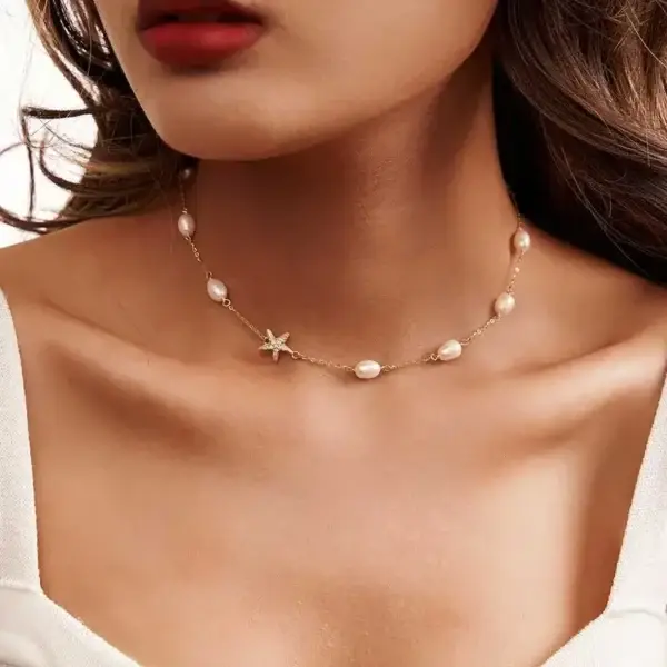 Starfish Necklace with Cable Chain and Freshwater Pearl Inlays, Gold-Plated