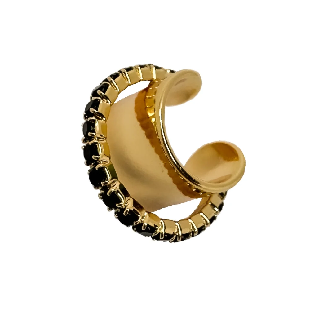 Stylish Gold Earcuf
